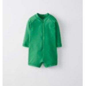 Sunblock Swimmy Rash Guard Suit, size 80